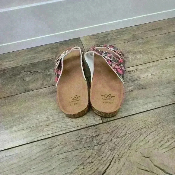 BOBBIE  BROOKS womens flower sandals large 9/10 - Picture 15 of 16